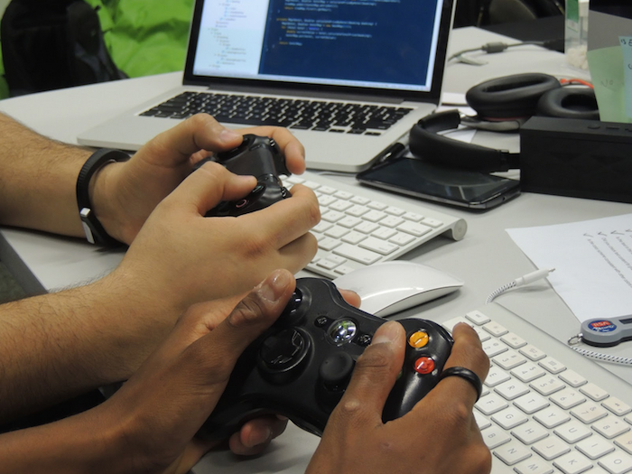 Alternate moments of concentration and relaxation