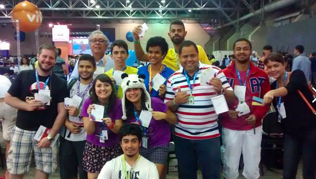 Campus party attendees