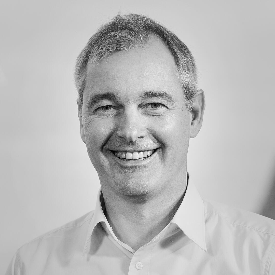Dr. Peter Buhrmann, Managing Director, Thoughtworks Deutschland Dr. Peter Buhrmann, Managing Director, Thoughtworks Deutschland