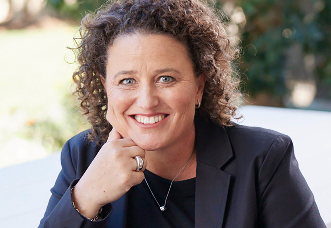 Photo of Dr Kirstin Ferguson