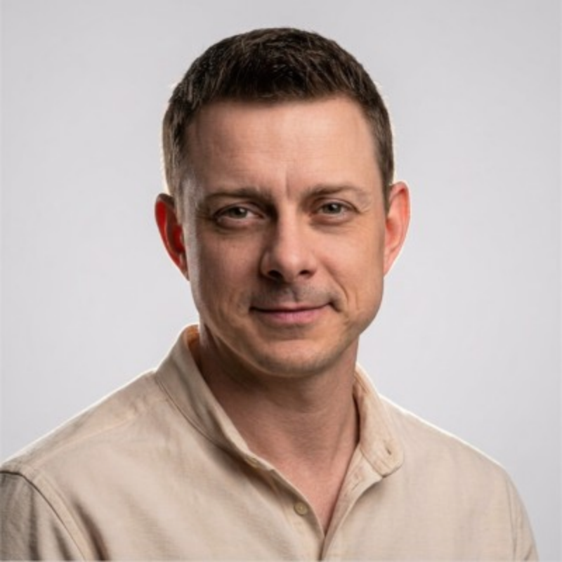 Headshot of Dmitriy Shelukhin