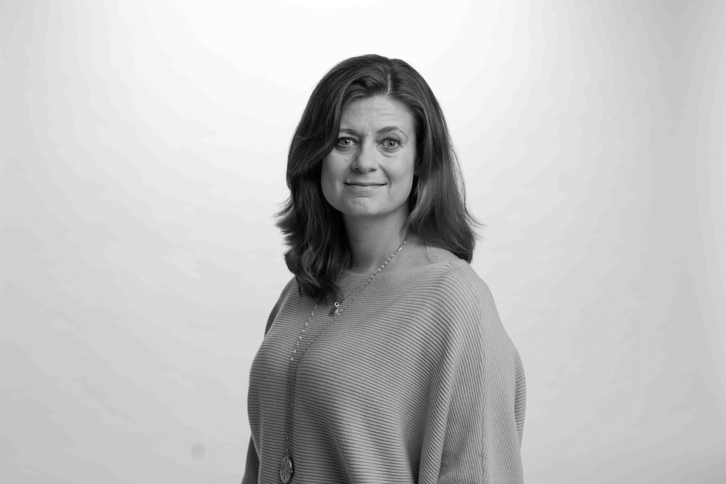 Headshot Leda Glyptis